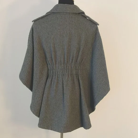 Guess Wool Poncho Jacket, S, NWT - Picture 2 of 3